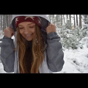 Meet your Posher, Layla